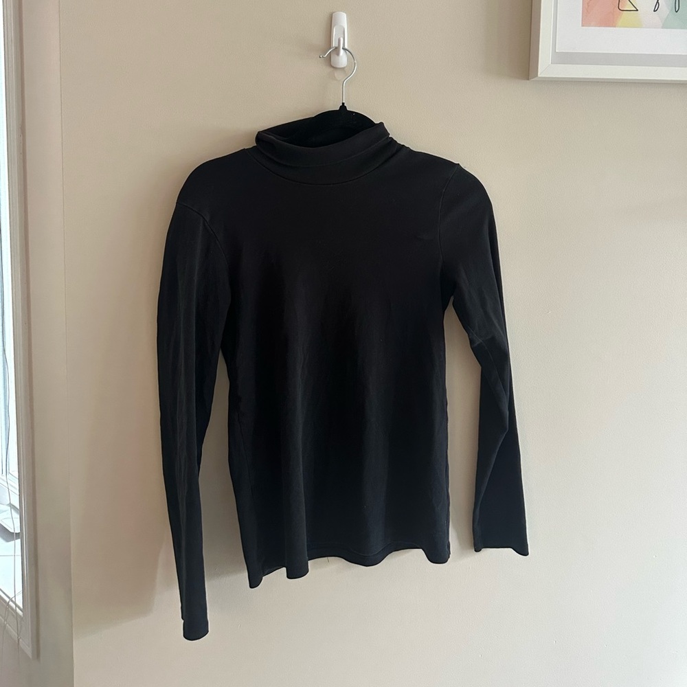 UNIQLO black turtleneck - US S